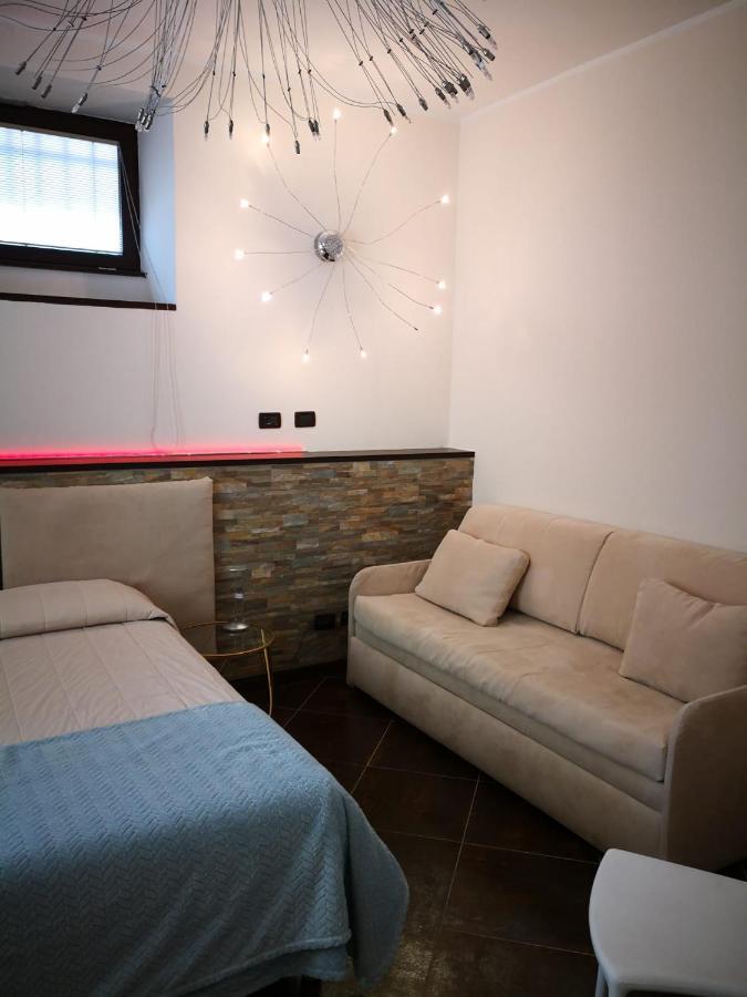 La Porta Rossa Apartment วาโด ลีกูเร ภายนอก รูปภาพ